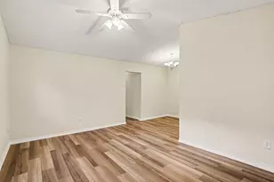 1811 Lipscomb St, Fort Worth, TX 76110 - Photo 11