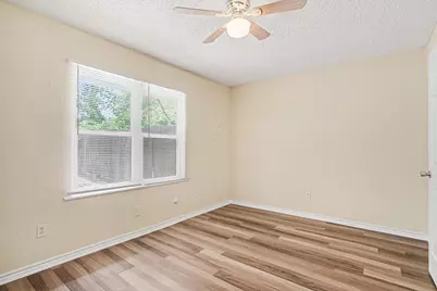 1811 Lipscomb Street, Fort Worth, TX 76110 - Photo 17