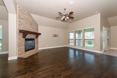 609 Rockhurst Trail, Keller, TX 76248 - Photo 5