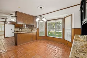 832 Wheelwood Dr, Hurst, TX 76053 - Photo 9