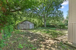 614 W Owings St, Denison, TX 75020 - Photo 25