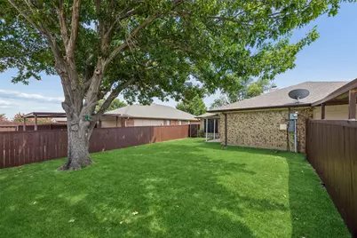 1725 Mayflower Drive, Carrollton, TX 75007 - Photo 29