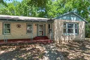 207 N Marable St, West, TX 76691 - Photo 3