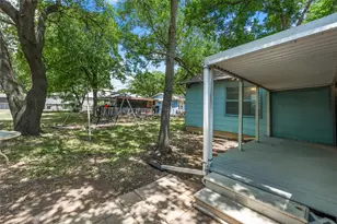 207 N Marable St, West, TX 76691 - Photo 31