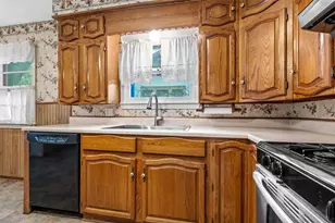 207 N Marable St, West, TX 76691 - Photo 13