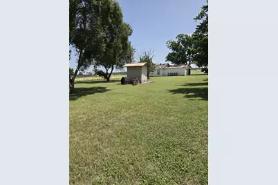 2100 S Highway 171, Cleburne, TX 76031 - Photo 13