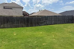 1804 Gayla Creek Dr, Little Elm, TX 75068 - Photo 21