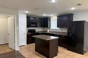 1804 Gayla Creek Dr, Little Elm, TX 75068 - Photo 11