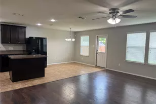 1804 Gayla Creek Dr, Little Elm, TX 75068 - Photo 7