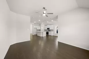 461 Carnero Dr, Granbury, TX 76048 - Photo 3
