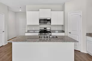 1933 Freeman St, Tyler, TX 75704 - Photo 9