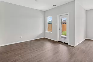 1933 Freeman St, Tyler, TX 75704 - Photo 15