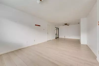 2623 Fallcreek Drive, Carrollton, TX 75006 - Photo 7