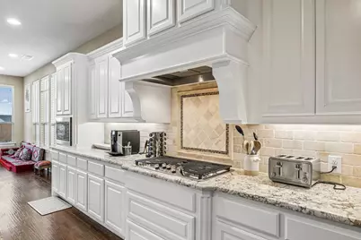 1100 Broadmoor Way, Roanoke, TX 76262 - Photo 9