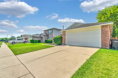 3883 Fox Run Drive, Fort Worth, TX 76123 - Photo 3