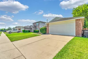 3883 Fox Run Dr, Fort Worth, TX 76123 - Photo 3