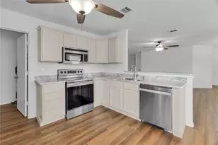 3883 Fox Run Dr, Fort Worth, TX 76123 - Photo 7