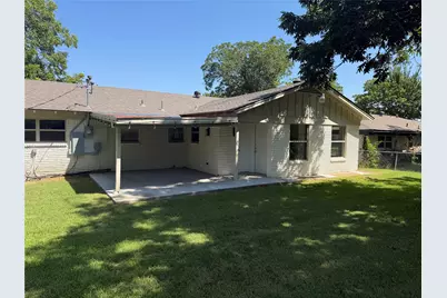 5905 Walraven Circle, Fort Worth, TX 76133 - Photo 3