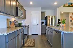 4025 Huntington Dr, Denton, TX 76209 - Photo 9