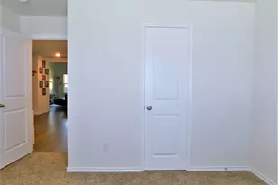 4025 Huntington Dr, Denton, TX 76209 - Photo 17