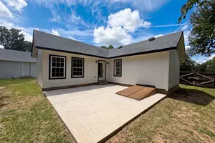 420 Bluebonnet Dr, Hurst, TX 76053 - Photo 5