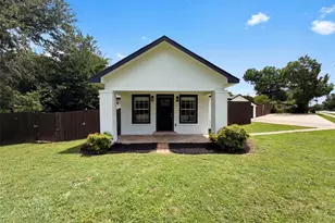420 Bluebonnet Dr, Hurst, TX 76053 - Photo 1
