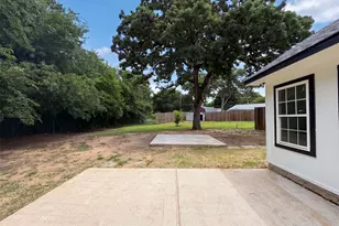 420 Bluebonnet Dr, Hurst, TX 76053 - Photo 21