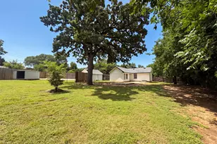 420 Bluebonnet Dr, Hurst, TX 76053 - Photo 23