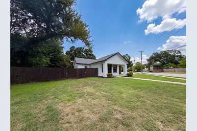 420 Bluebonnet Drive, Hurst, TX 76053 - Photo 19