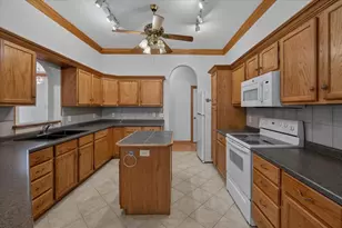 6224 Canyon Trail, Lake Worth, TX 76135 - Photo 9