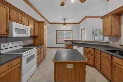6224 Canyon Trail, Lake Worth, TX 76135 - Photo 11
