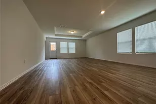 2533 Creekbend Ln, Denton, TX 76208 - Photo 3