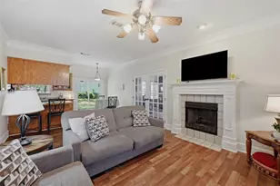 221 W 5th St, Bonham, TX 75418 - Photo 27