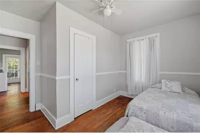 221 W 5th Street, Bonham, TX 75418 - Photo 15