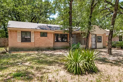 6810 Marla Drive, Dallas, TX 75217 - Photo 1