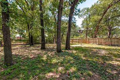 6810 Marla Drive, Dallas, TX 75217 - Photo 25