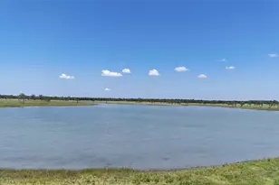 197 Waterfront Club Dr, Corsicana, TX 75110 - Photo 1
