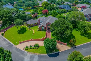 806 Forest Oaks Cir, Woodway, TX 76712 - Photo 37