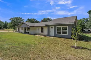 212 Circle Dr, Alvarado, TX 76009 - Photo 3