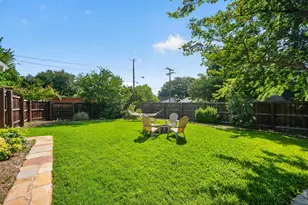 346 Classen Dr, Dallas, TX 75218 - Photo 25