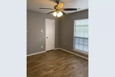 609 Williamsburg Court, Granbury, TX 76048 - Photo 13