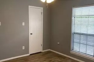 609 Williamsburg Ct, Granbury, TX 76048 - Photo 13