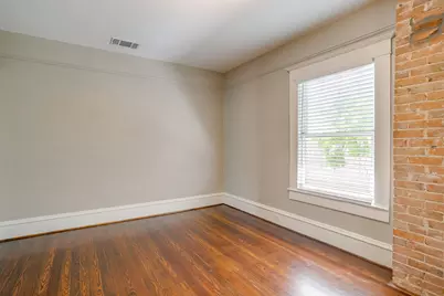 1630 Mistletoe Boulevard #B, Fort Worth, TX 76104 - Photo 21