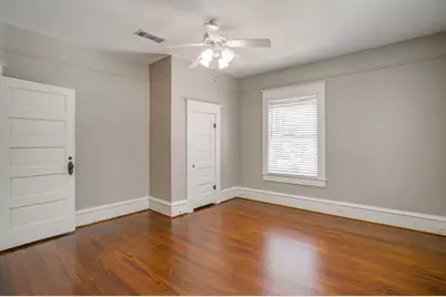 1630 Mistletoe Boulevard #B, Fort Worth, TX 76104 - Photo 9