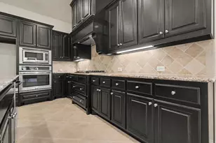 12236 Curry Creek Dr, Frisco, TX 75035 - Photo 11