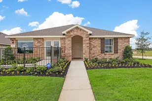 561 Marsh St, Cleburne, TX 76033 - Photo 1