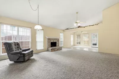 2703 Old English Court, Euless, TX 76039 - Photo 3