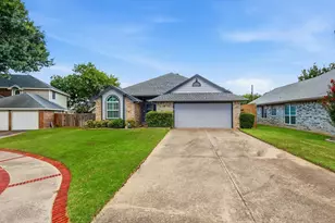 2703 Old English Ct, Euless, TX 76039 - Photo 27