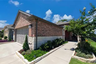 945 Hidden Eddy Dr, McKinney, TX 75071 - Photo 1