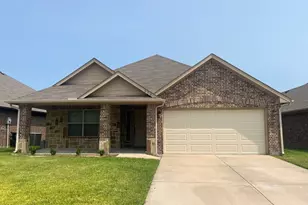 116 Frank St, Greenville, TX 75402 - Photo 11